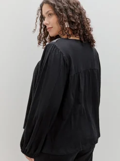 BLUSA BORDADA