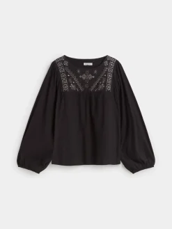 BLUSA BORDADA