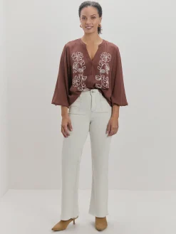 BLUSA BORDADO MANGAS