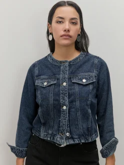 CHAQUETA CORTA DETALLES