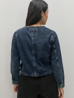 CHAQUETA CORTA DETALLES