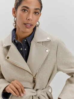 CHAQUETA LARGA CINTURÓN