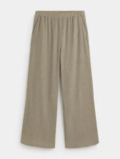 PANTALON TEXTURA ABERTURAS